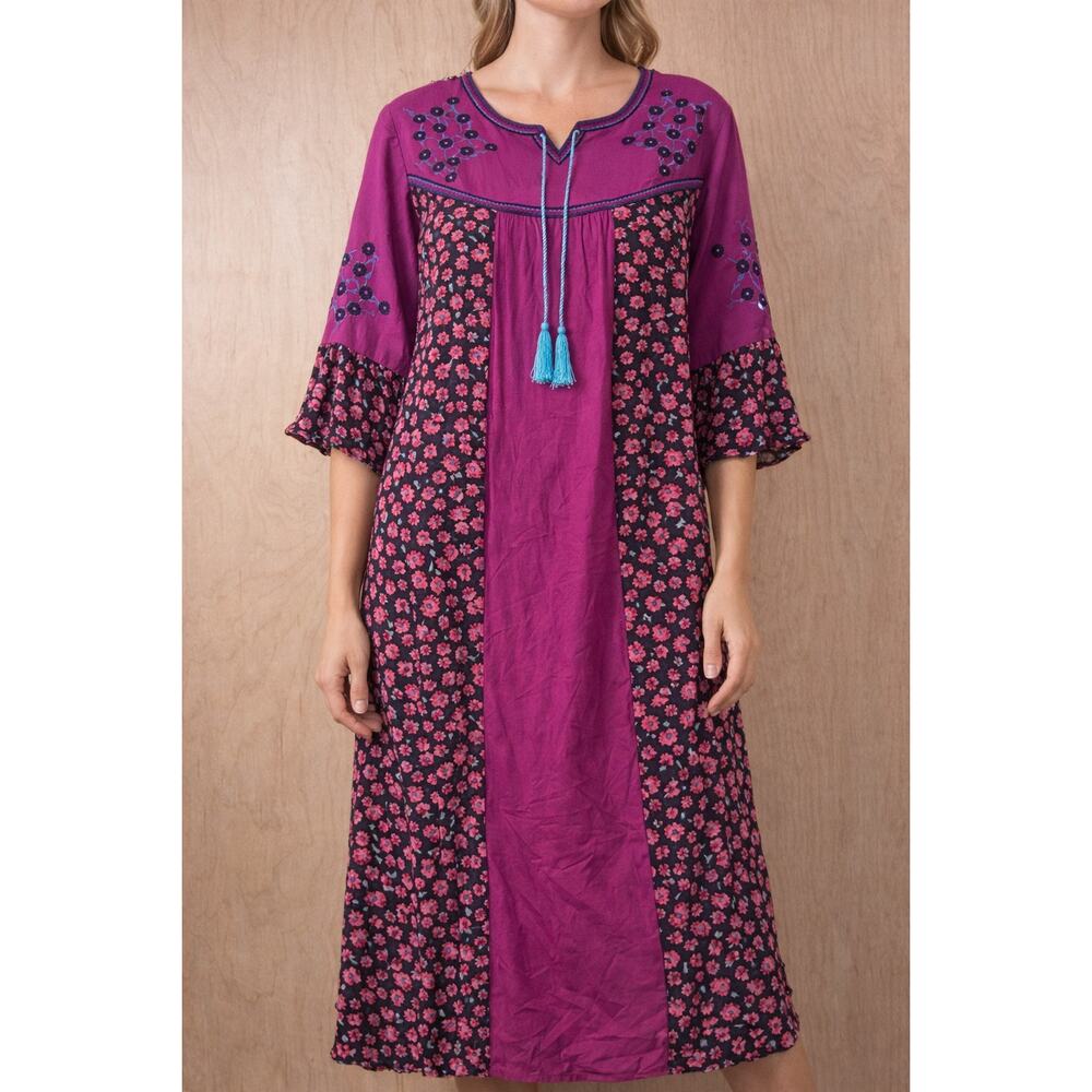 Lola Boho Floral Embroidered Midi Dress Purple Pink 3/4 Sleeve Vintage